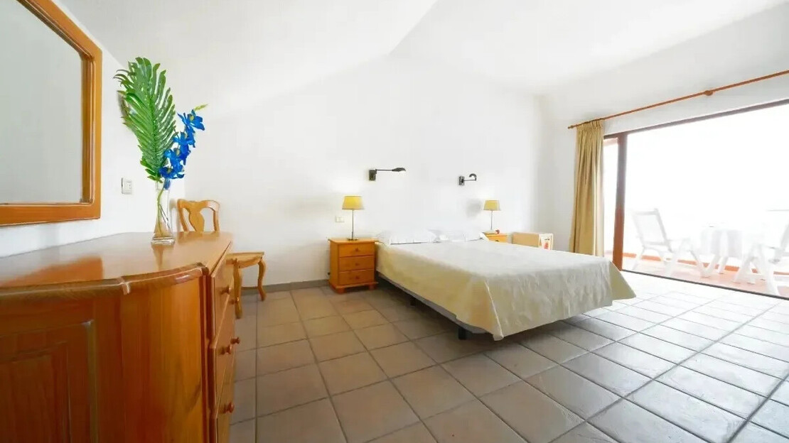 Ona Beverly Hills Suites